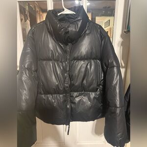 Old Navy Black Women's Puffer Jacket